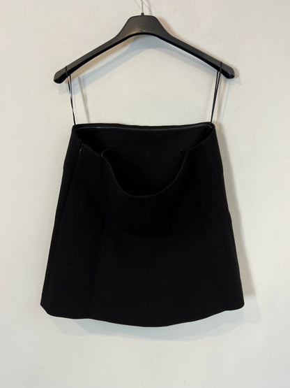 ZARA. Top palabra de honor negro. T S