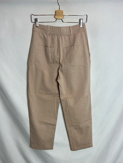 MANGO. Pantalón beige pinzas. T 36
