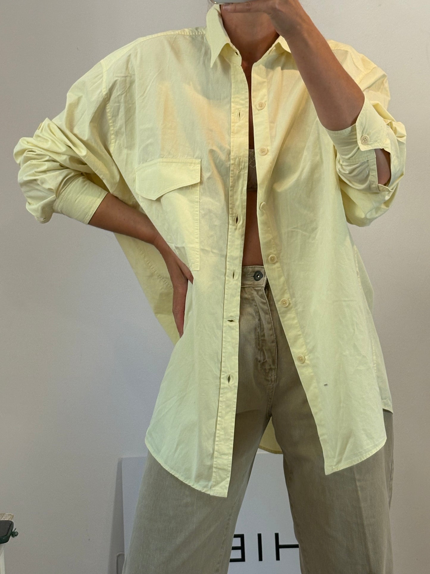 ZARA. Blusa amarilla amplia T.xs/s