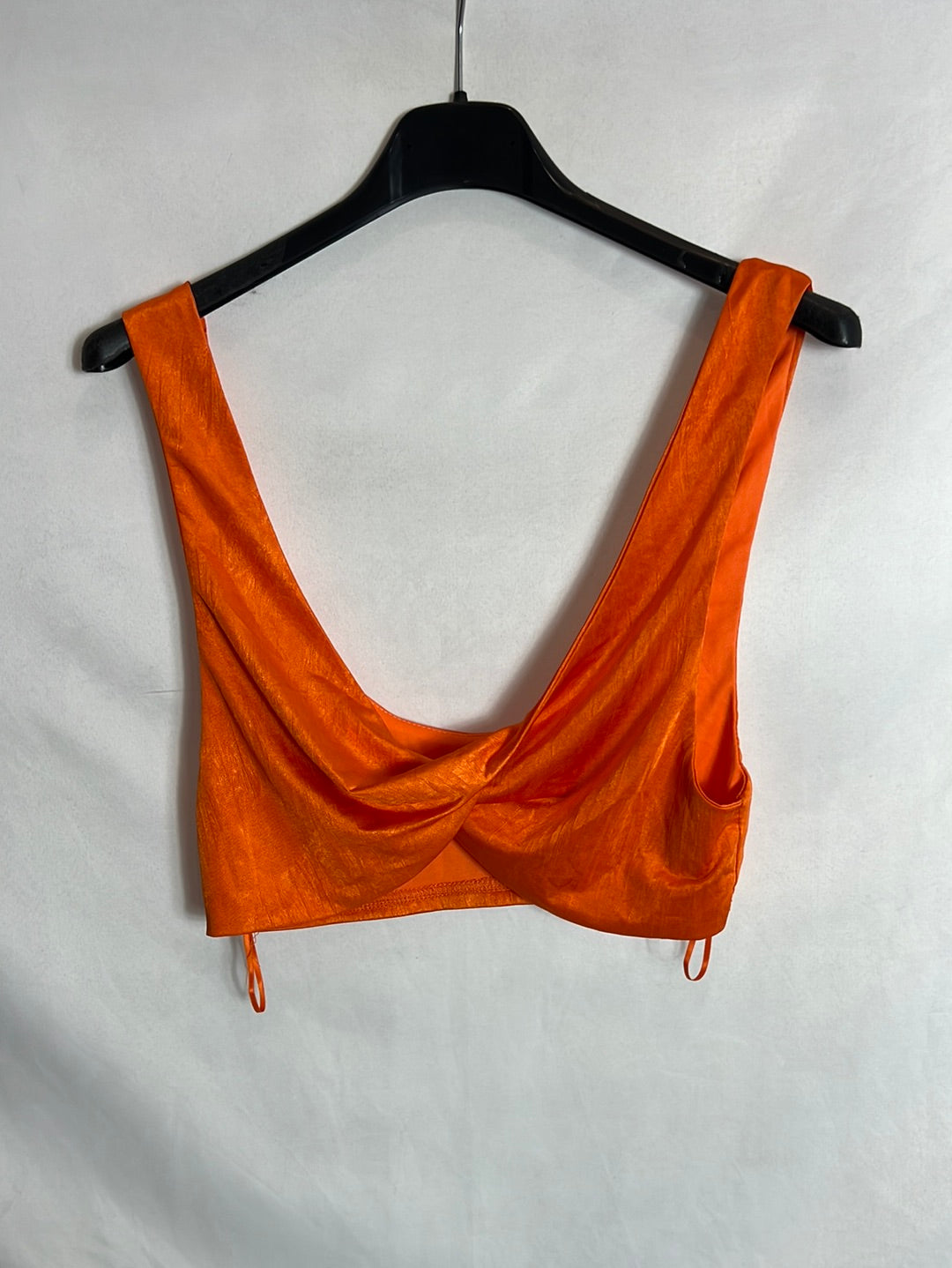 SUPERDOWN. total look naranja  T.s