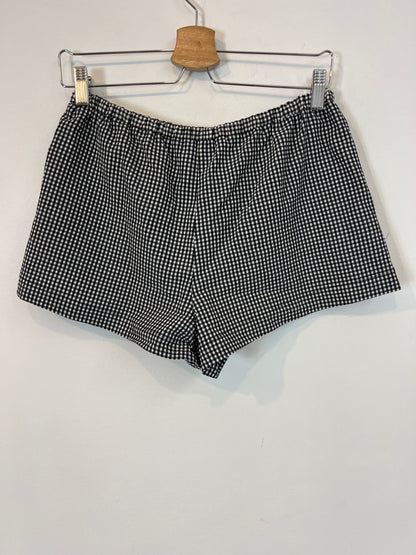 ZARA. Pantalón corto cuadros T.s