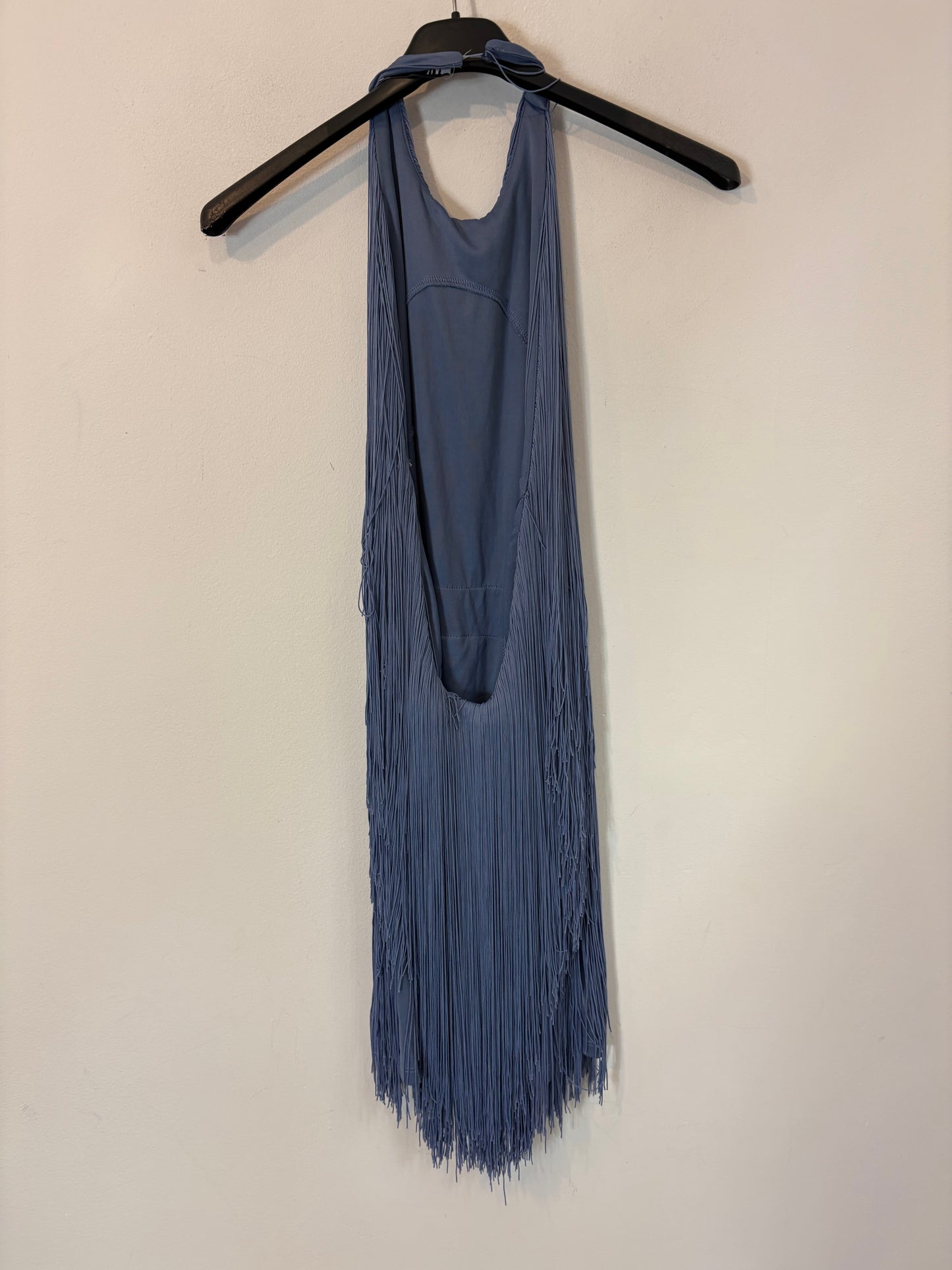 ZARA. Vestido corto flecos espalda al aire. T S