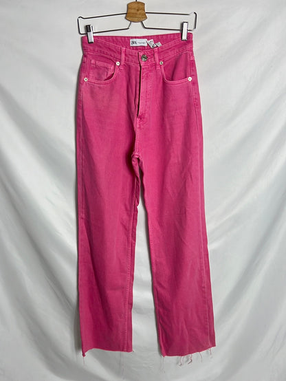 ZARA. Denim rosa pata ancha. T 36 (Tara)