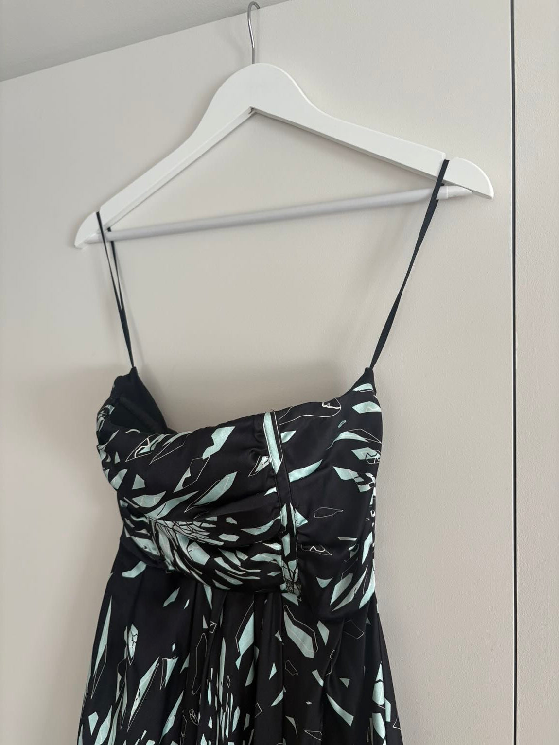 ALEXANDER McQUEEN. Vestido seda palabra de honor