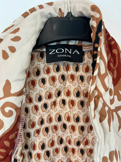 ZONA COOLTO. Chaleco acolchado estampado