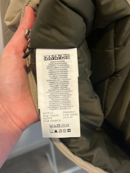 NAPAPIJRI. Abrigo beige bolsillo delantero. T L