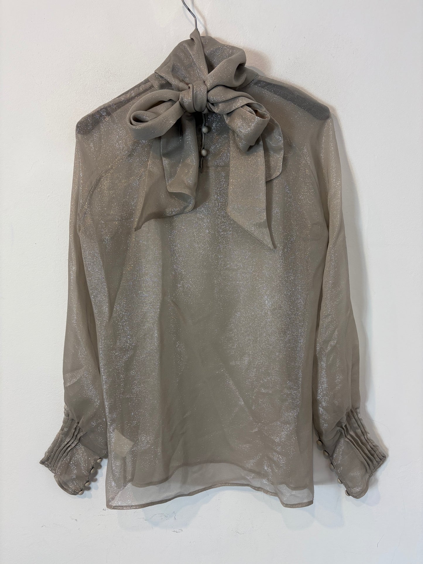 MALO Italia . Blusa semitransparente seda