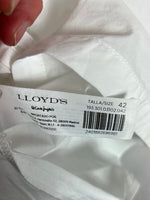 LLOYD’S. Blusa blanca volantes. T 42