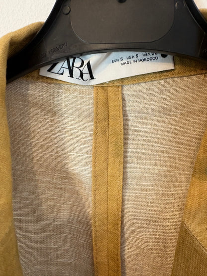 ZARA. Conjunto tie die lino