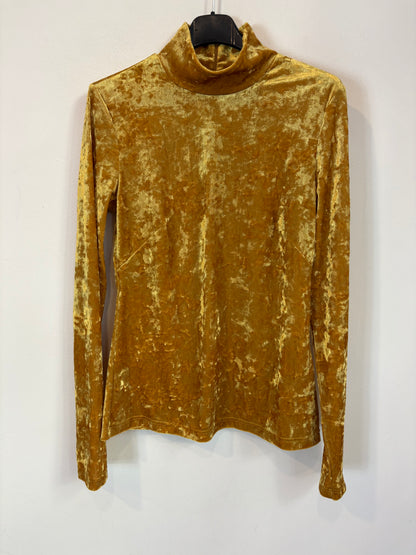 &OTHER STORIES. Top terciopelo mostaza T.36
