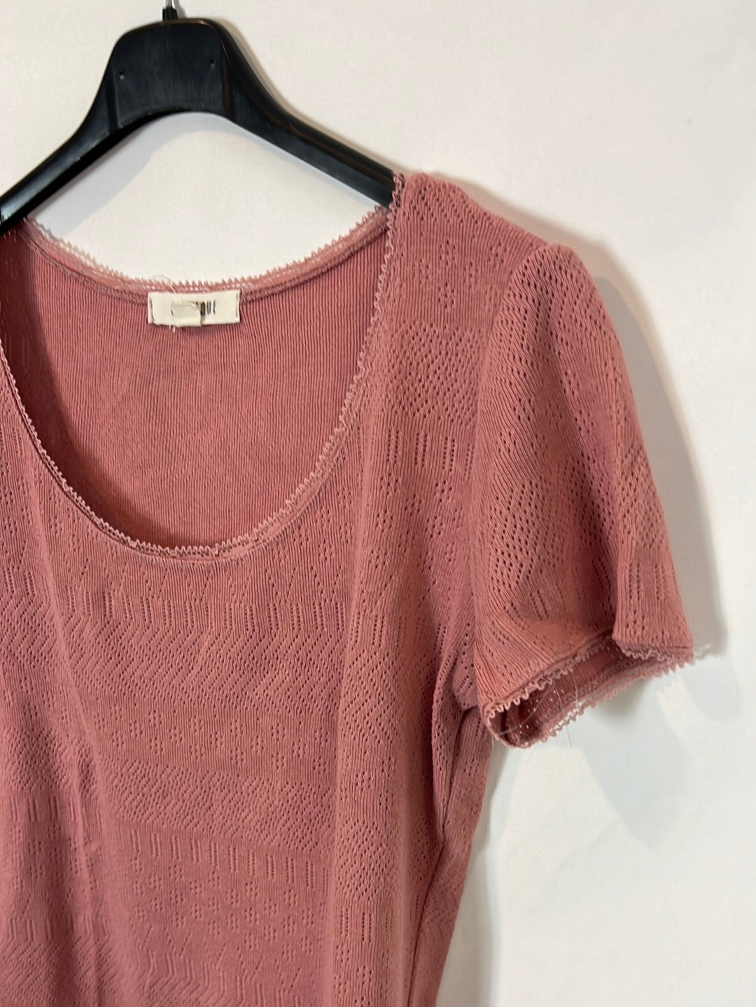 SLOWLOVE. Top rosa troquelado T.xs