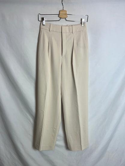 UNIQLO. Pantalón beige pinzas. T XS
