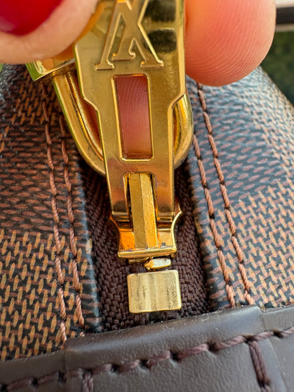 LOUIS VUITTON. Bolso Alma BB