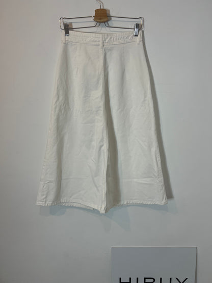 ZARA. Falda midi denim blanca . T XS