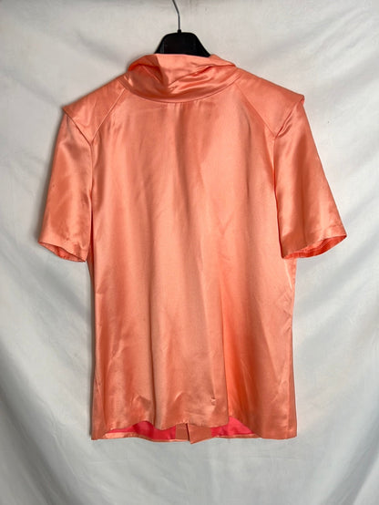INÉS MARTIN ALCALDE. Salmon satin back top. TS
