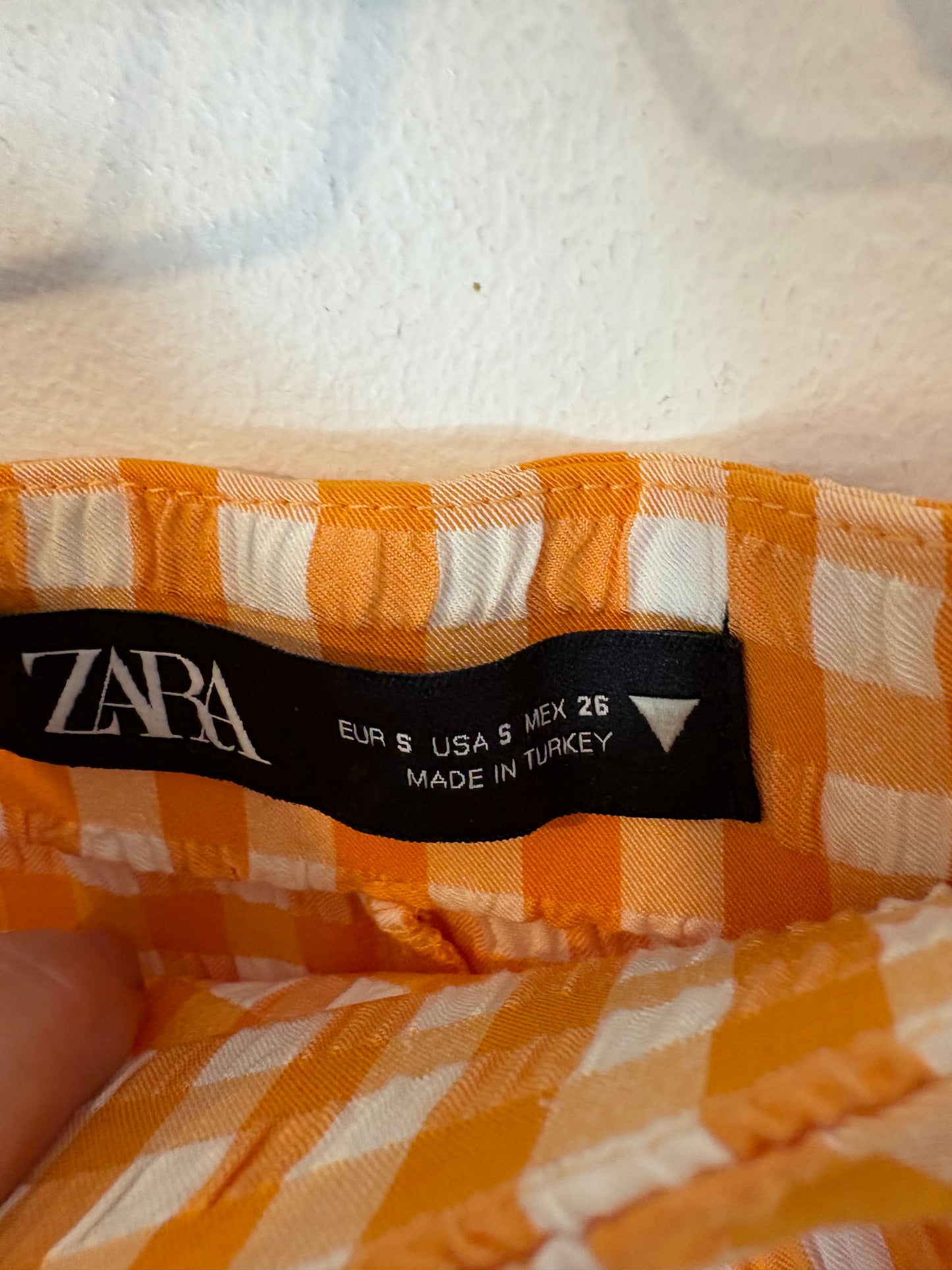 ZARA. Conjunto cuadros textura