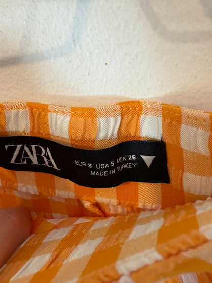 ZARA. Conjunto cuadros textura