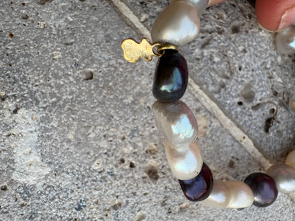 TOUS. Pulsera perlas y oro