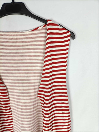 OTHERS. Red and white striped vest (M/L)