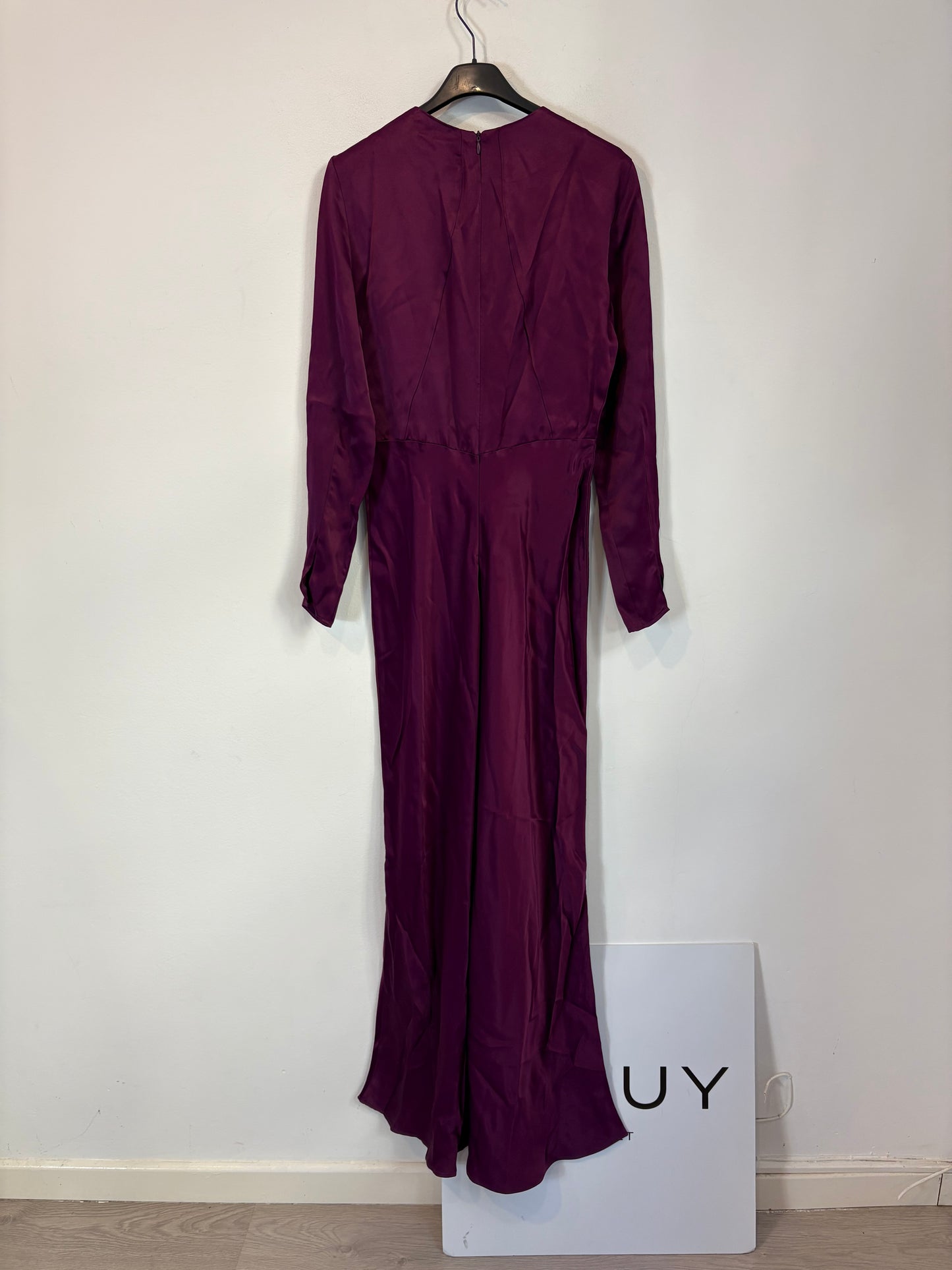 MANGO. Vestido largo satinado. T S