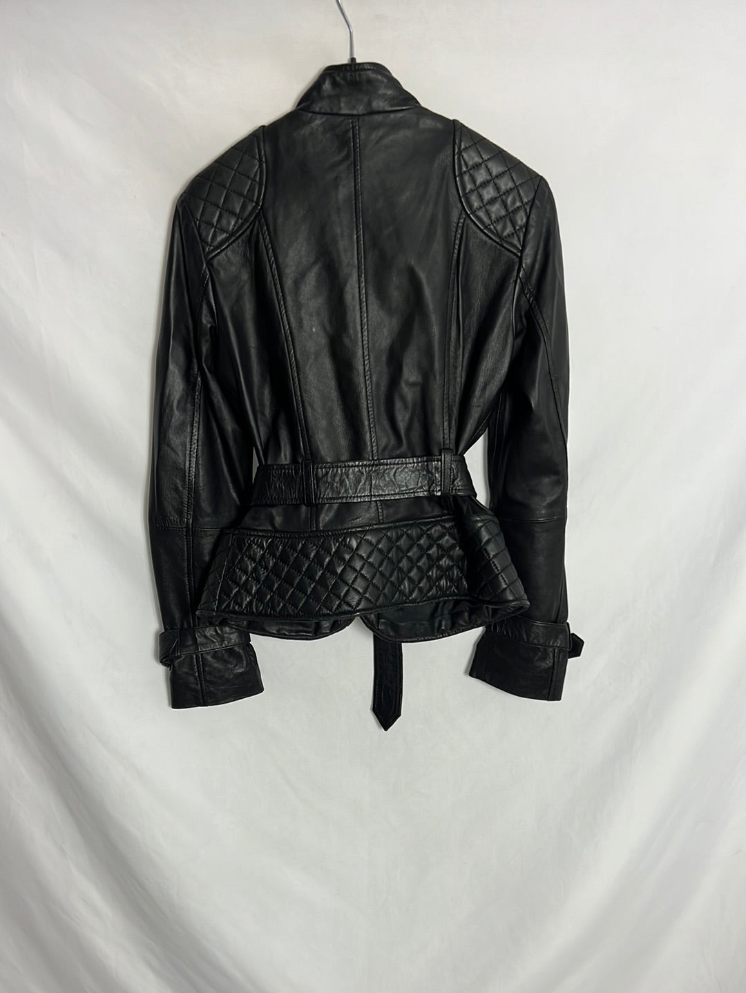 ZARA. Chaqueta piel negra guateada. T M