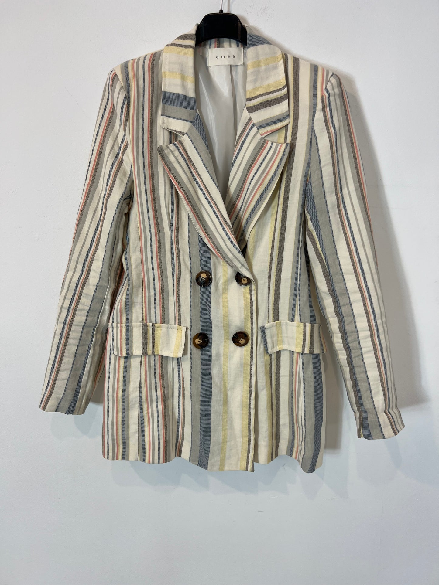 AMEÉ. Striped blazer with linen. TM