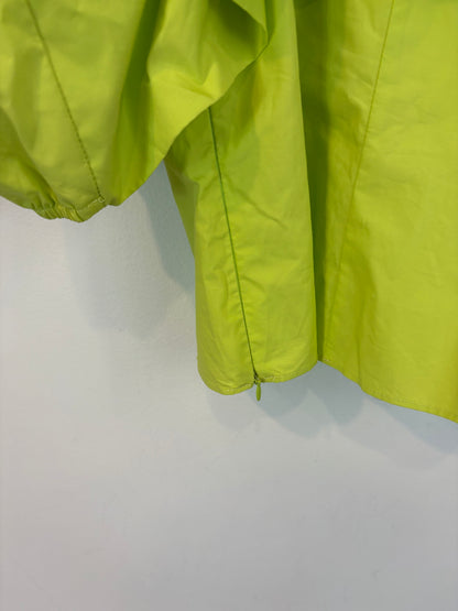 PEDRO DEL HIERRO. Top verde volante. T M