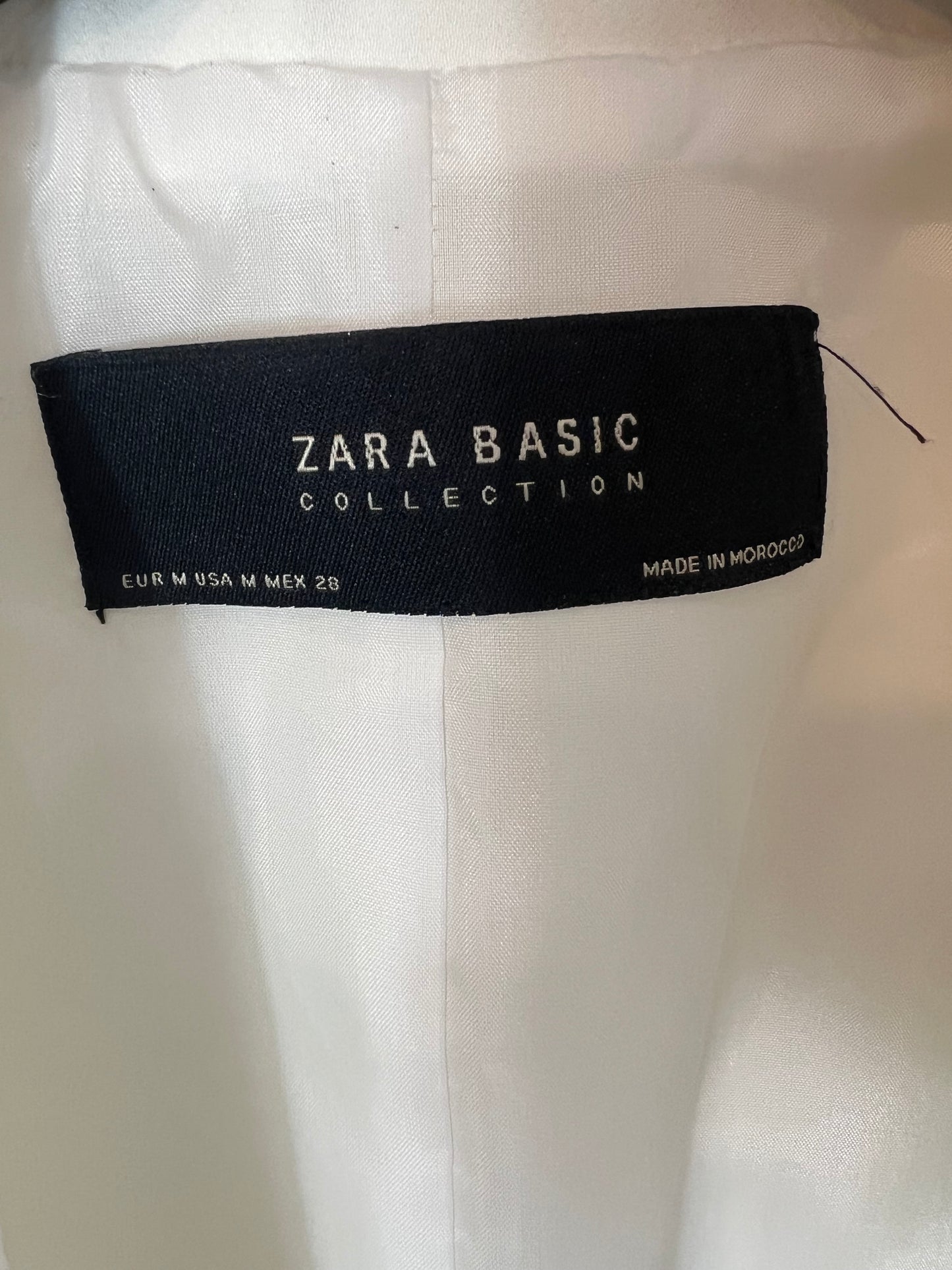 ZARA. Flowing white vest Tm