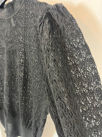 ZARA. Top negro encaje T.s