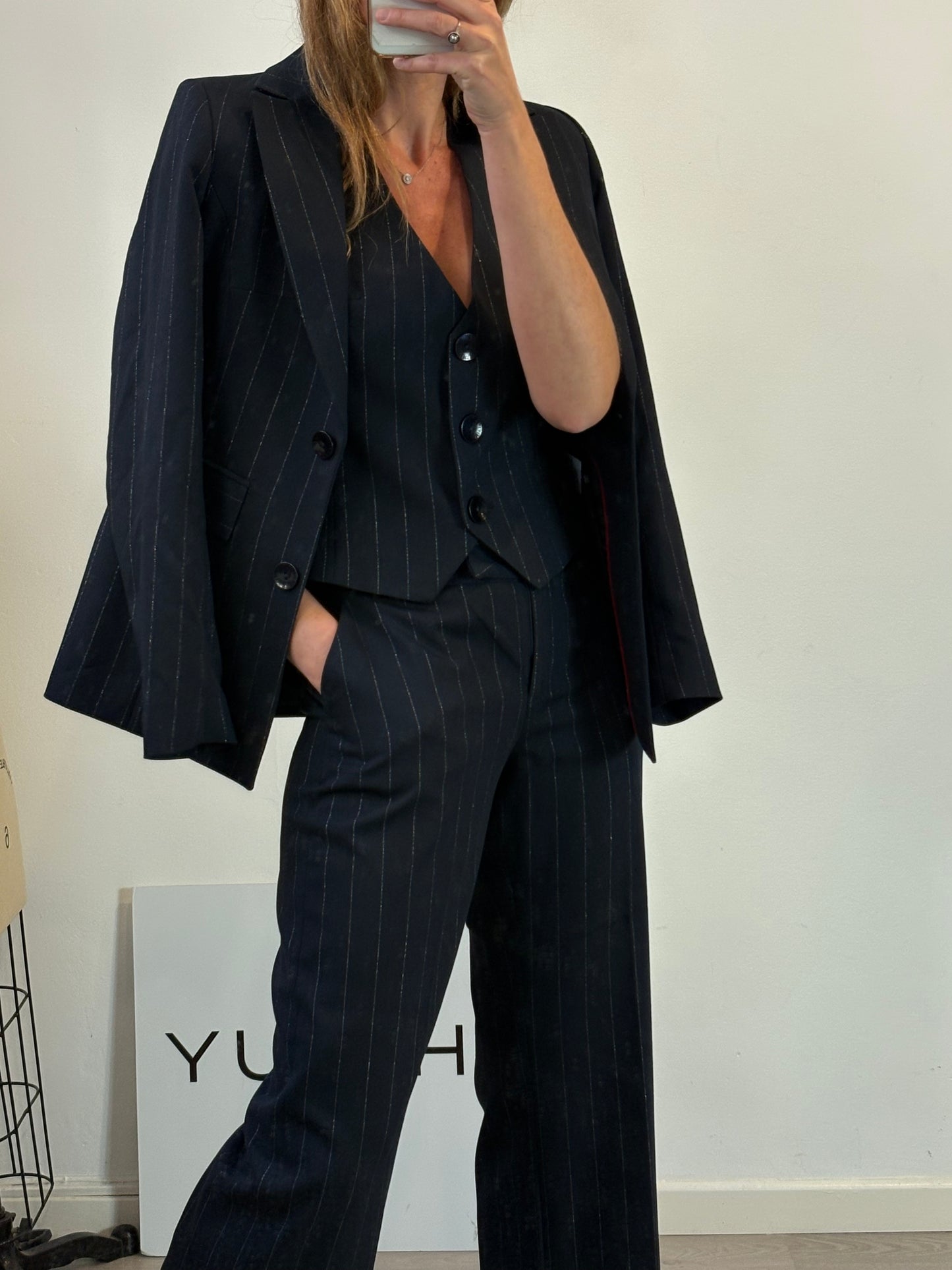 SCRIPTA. Traje de chaqueta azul marino con chaleco