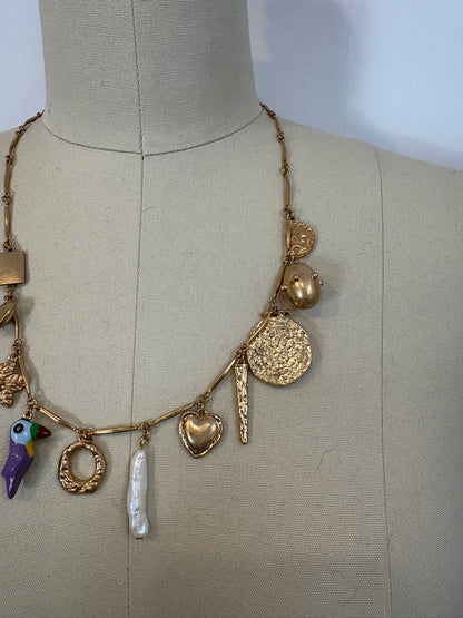 ZARA. Collar dorado colgantes