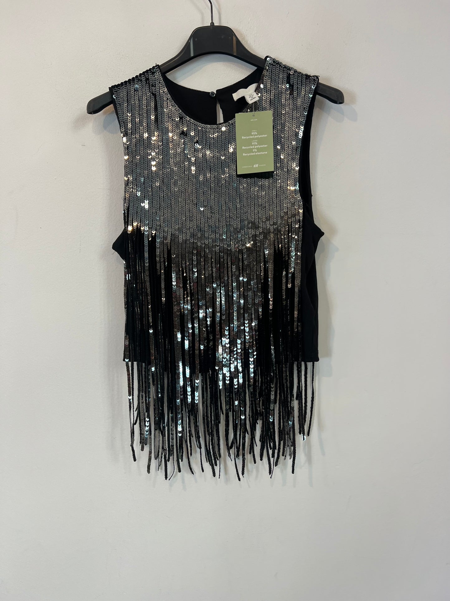 H&M. Top lentejuelas flecos T.s