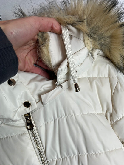 ZARA. Light beige down hood. TM