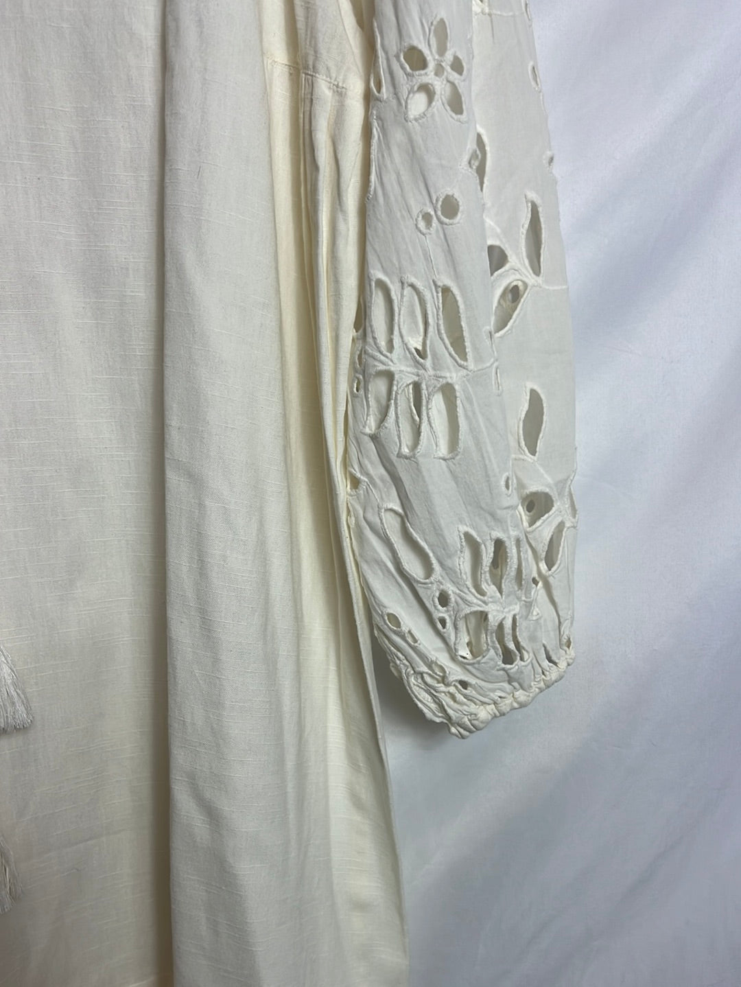 MANGO. Vestido algodón blanco volante. T XS