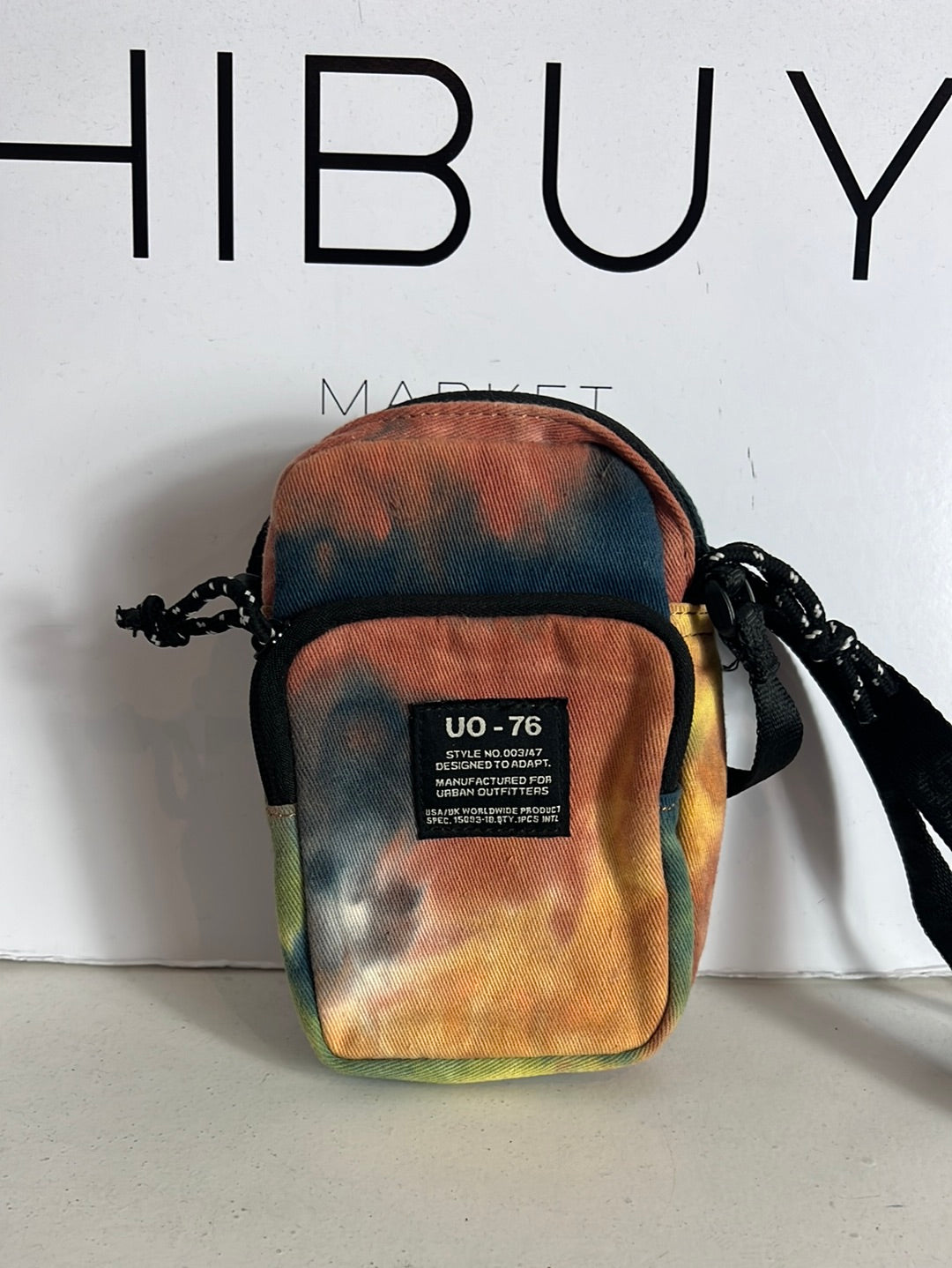 URBAN OUTFITTERS . Bolso mini tela tie dye
