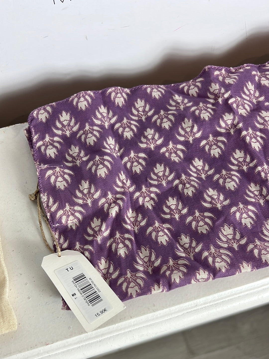 NICOLI. Pañuelo malva estampado