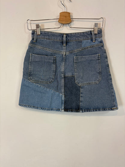 ZARA. Minifalda vaquera corta