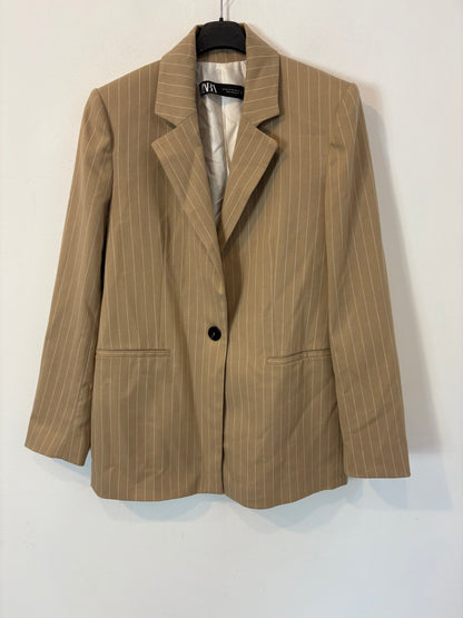 ZARA. Traje de chaqueta tostado raya diplomática