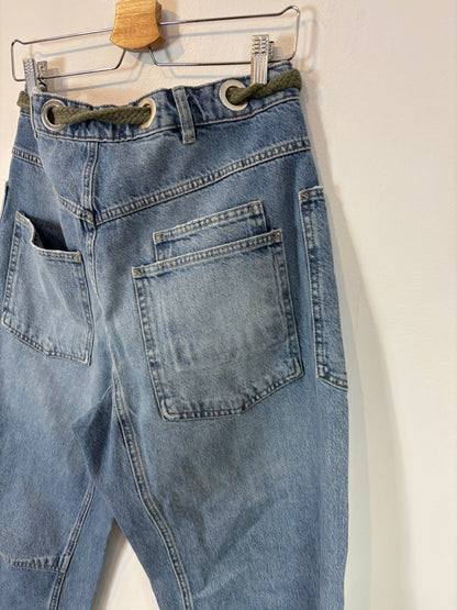 FREE PEOPLE. Denim abotonado parches
