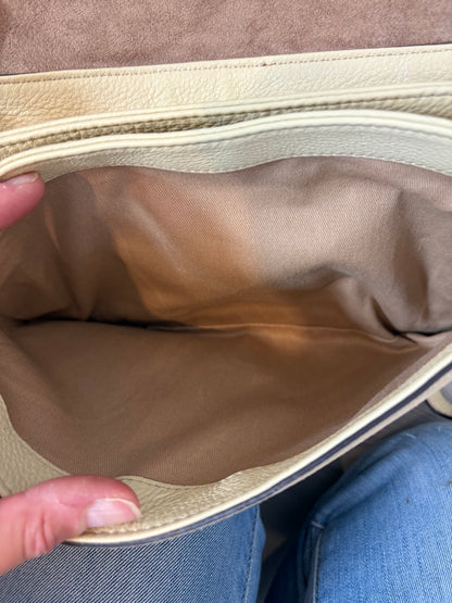 SANDRO. Bolso beige piel doble textura