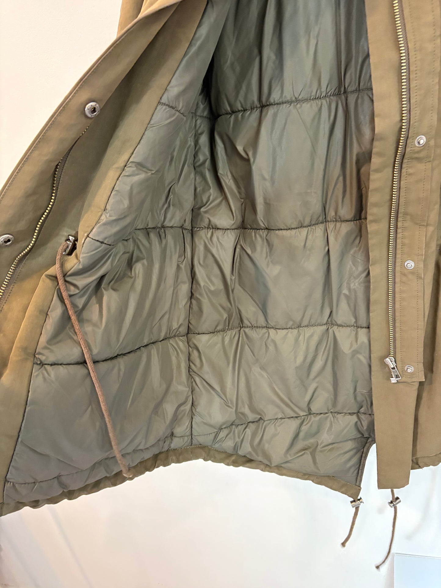 THE KOOPLES. Parka acolchada verde caqui. T L