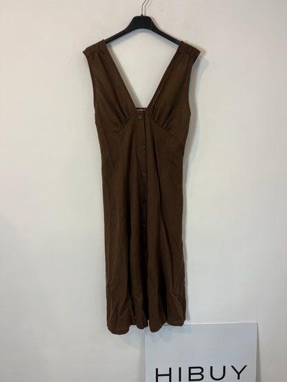 PULL&BEAR. Vestido midi marrón chocolate. T S