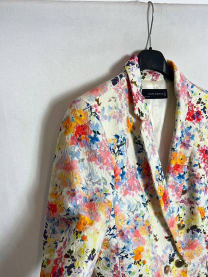ZARA. Blazer textura flores. T M