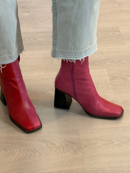 ALOHAS. Botines bicolor piel. T 40