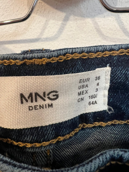 MANGO. Denim campana elástico. T 36