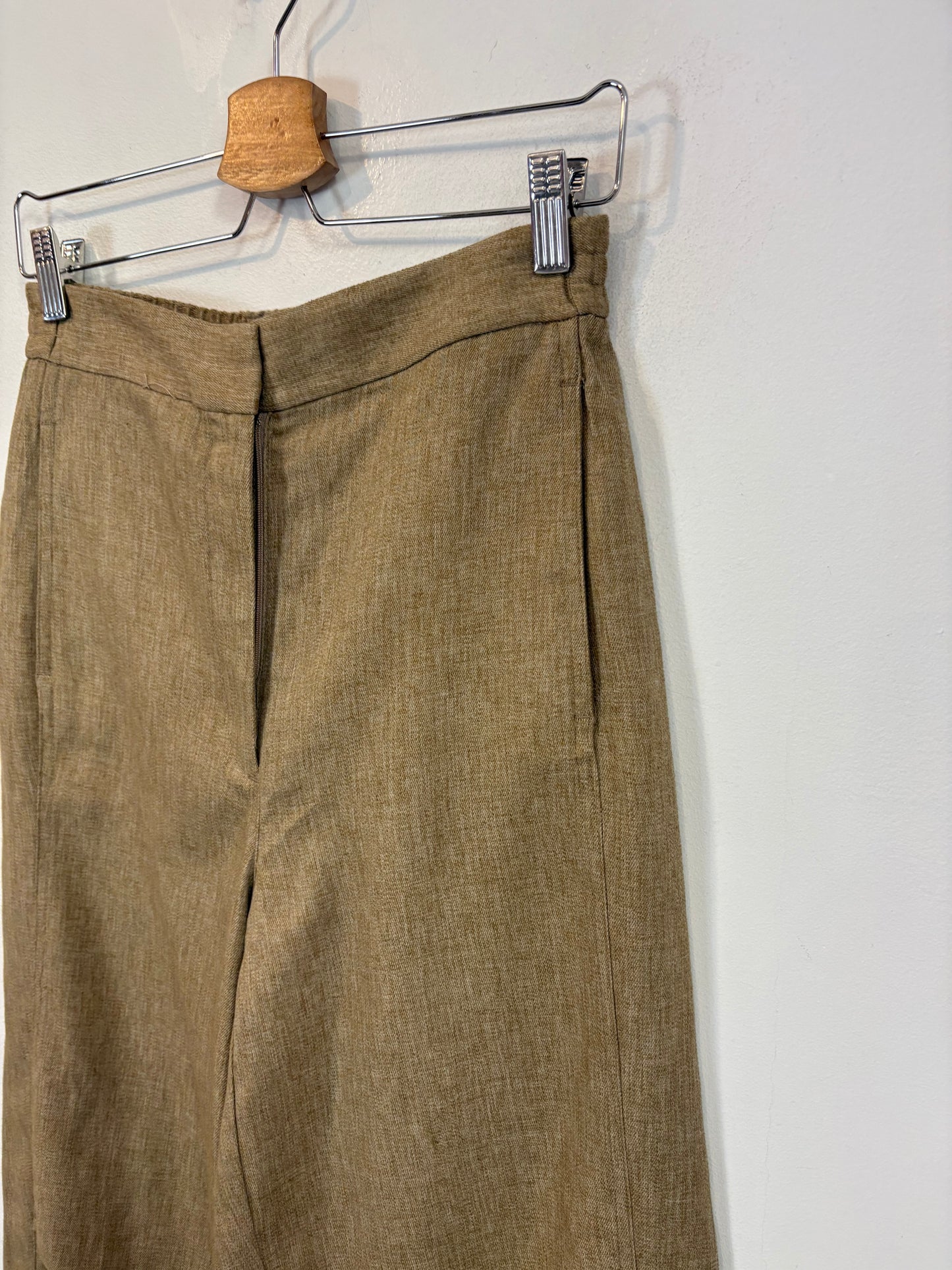 ZARA. Conjunto de lino marrón