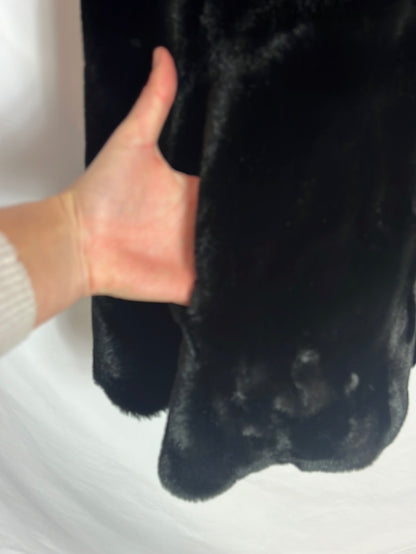 ZARA. Abrigo pelo con capucha . T L