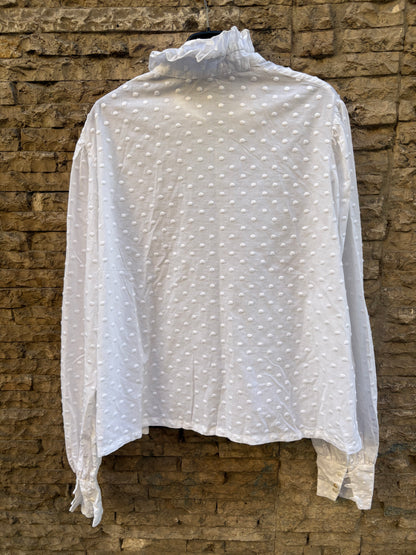 OTRAS. Blusa blanca bordados. T S