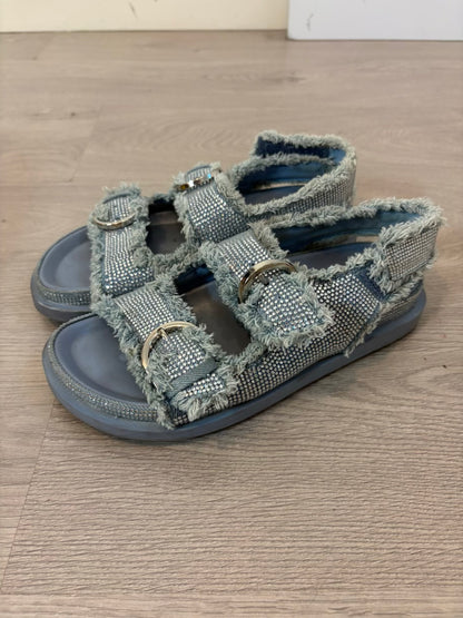 ZARA. Sandalia plana tejido brillos. T 38
