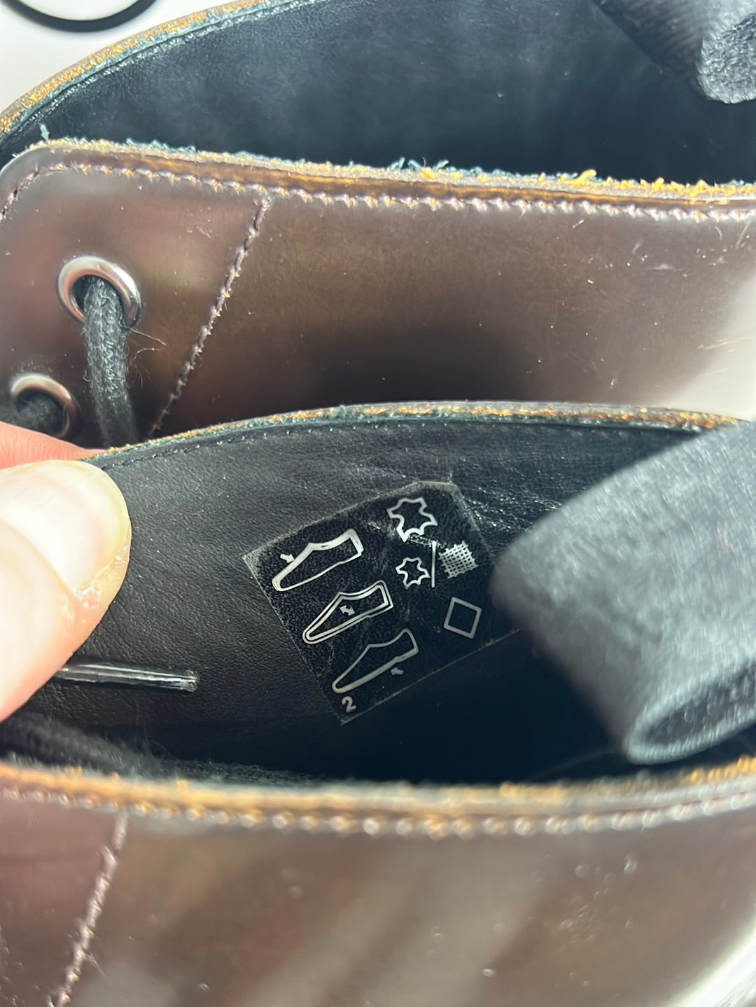 DR. MARTENS. Botines piel marrones . T 40